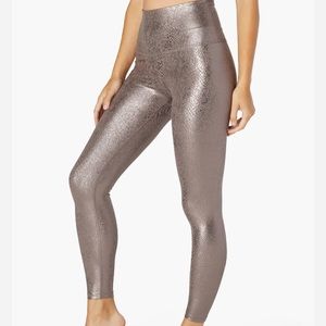Beyond Yoga Bronze Viper Legging Small New